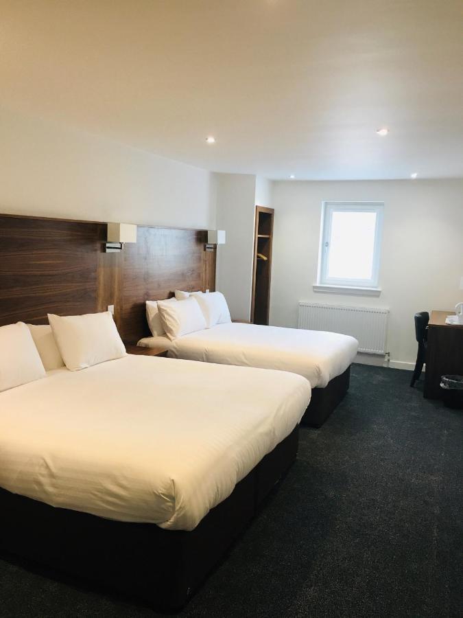 Cairn Hotel Батгейт Екстериор снимка